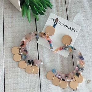 HALF MOON MLT COLOR RESIN DROP EARRINGS (C…